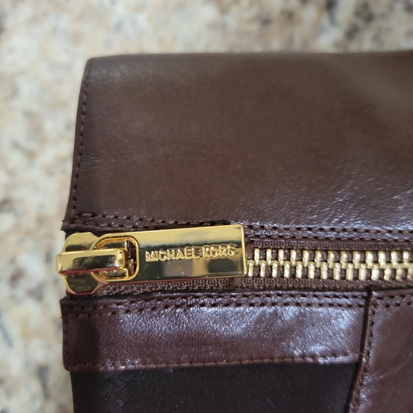 Michael Kors brown platform boots - Picture 2 of 4